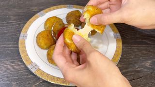 Просто картошка, и все соседи спросят рецепт! Они такие вкусные.