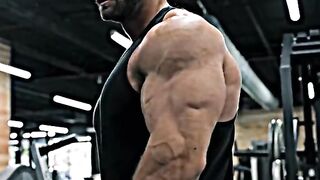 Cbum treino