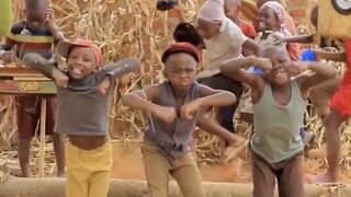 African kids dance to Lizzo!