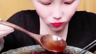 Let's eat delicious eggs guys