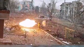 Russian infantry in some trouble near Bakhmut today