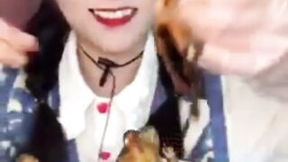 The world's best frog mukbang