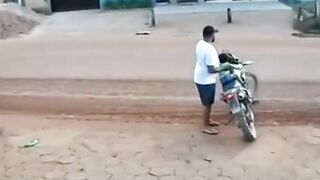 Pai salva filho