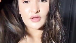 Cute Tiktook Girl Viral Treanding Style
