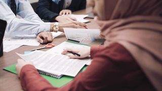 "Video Conferencing Excellence: Maximizing Productivity in Virtual Meetings"