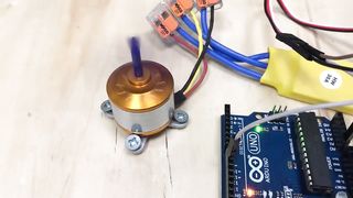 БЕСКОЛЛЕКТОРНЫЙ ДВИГАТЕЛЬ. Как работает Чем отличаться от щёточного