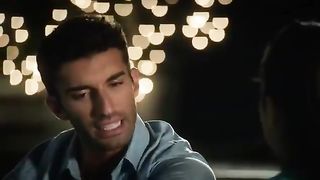 0:03 / 2:46   Jane fala para Rafael para eles nadarem pelados e algo dá muito errado depois