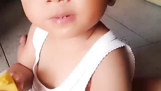 Si comel makan