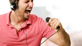 WANT TO SING? TRY THE APPS. I TRIED MINE.IM SINGING