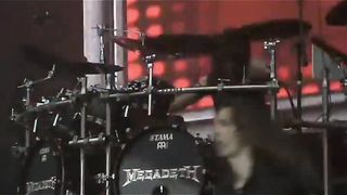 Go go Power Rangers - Mighty Morphin Power Rangers - Megadeth  (Live)