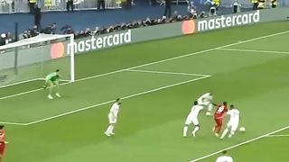 Courtois vs liverpool
