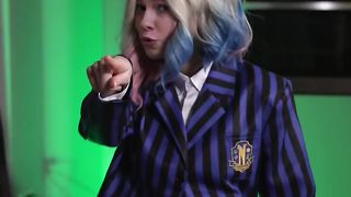 Jenna Ortega Emma Mayers really dance