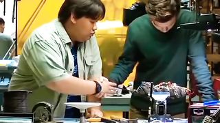 Tom-Holland-X-Copines-best-handshake