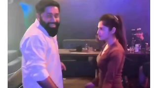 Such me hi Phat gya Kurta (DM FOR CREDIT--REMOVAL)