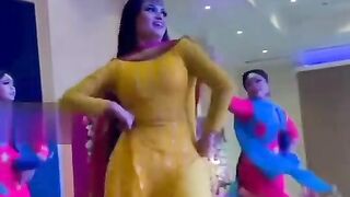 Panjabi Girl dance On Wedding
