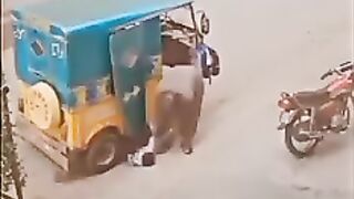 Funny Pakistani kid????