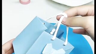 Paper Hand Beautiful Bag styles