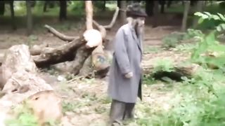Я не понял, вы че мой гриб снимаете_ Это же мой гриб!