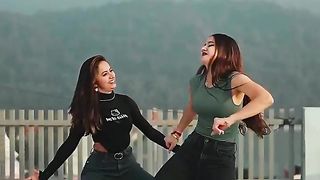 Bollywood dance