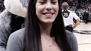 Kelsey Plum just LAUNCHED IT