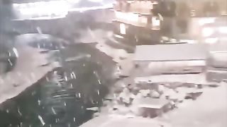 Snowfall_started_in_Kalam_