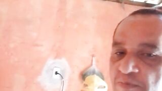 O senhor tem Whatsapp pai