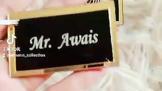 Names engraved on the keys and wallets
