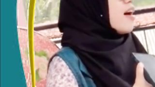 Cantik dan Merdu Suaranya
