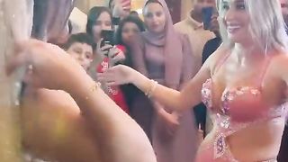VIRAL GRIL DANCE