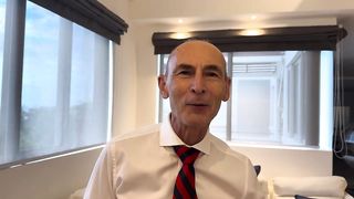 Jeff Bezos Sold 2 Billion Dollars of Amazon - Stock Alert