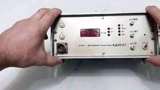 Прибор уникальный - ключ динамометрический - измерительный блок.