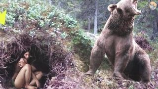 Пропавшую туристку нашли через 2 дня одну, то, что сделал с ней медведь, повергл
