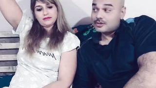 Husbands N Wife Kaik Navu.............Funny Talk