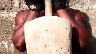 Insane_African_Bodybuilder...(720p).