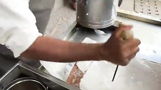 Surat MOST Expensive Pani Puri ???? - 6 pieces In JUST 50--#creatingforindia #streetfood #shorts
