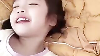 Nụ cười khoái chí