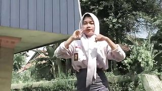 Beautiful Schoolgirl 6