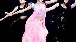 #HaayeMaiMarjawaTereBin #Weddingdance #shorts #ytshorts #shortsvideo #viral #youtubeshorts #youtube