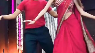 #LatLagJayegiTadpayaNakare ????@Nrityaperformance #ShortsDanceVideo #GovindMittal & Snehu #CoupleDance