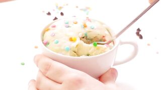 1 Minute Microwave Mug Cake Recipes | 3 Back To School Treats!