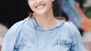 Beautiful girl viral dance