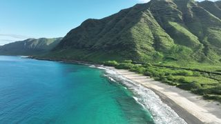 "Hawaiian Splendor: Unveiling Island Magic"