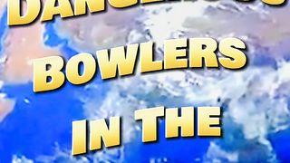 Top 10 Dangerous Bowlers In The World ????