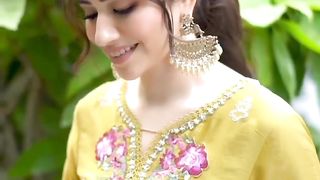 How much wealth do Shoaib Malik and Sana Javed have_ #youtubeshorts #shorts #saniamirza #news.
