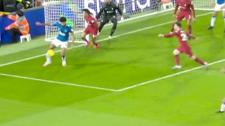 Salah_scores_after_Everton_hit_the_post