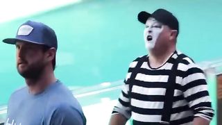 Tom the mime