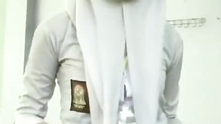 Beautiful Schoolgirl 17