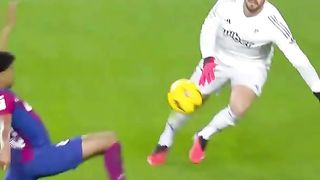 What an ABSOLUTE DIAMOND_ -- _Yamal _goals _Barça