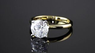 HIGH-QUALITY VINTAGE ENGAGEMENT RING