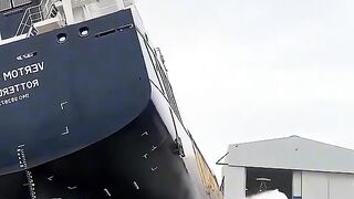 SHIPS